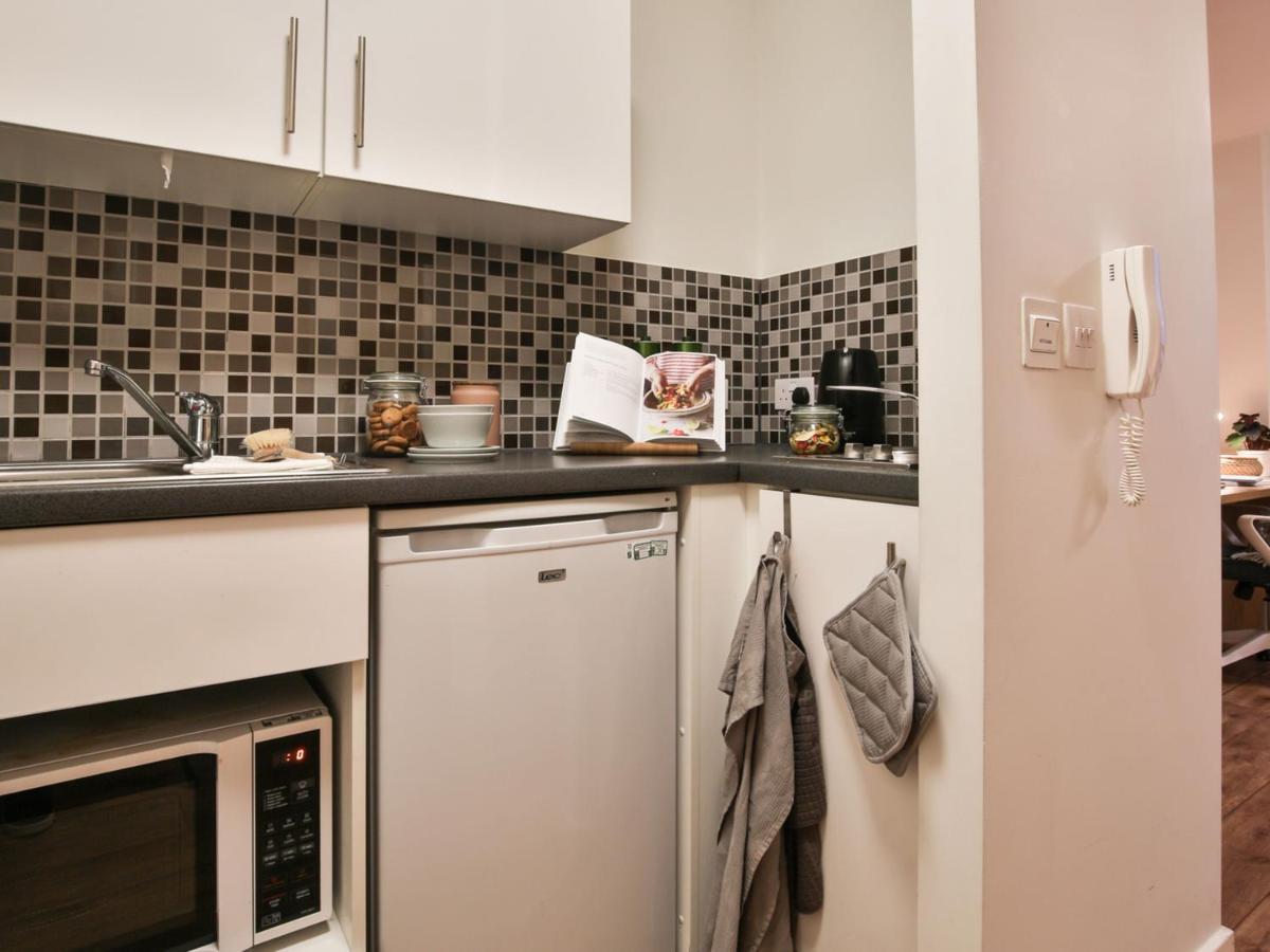 Sterling Court In Wembley London Ngoại thất bức ảnh