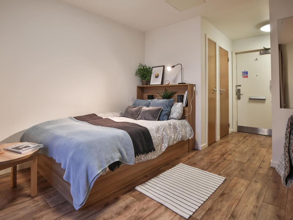 Sterling Court In Wembley London Ngoại thất bức ảnh