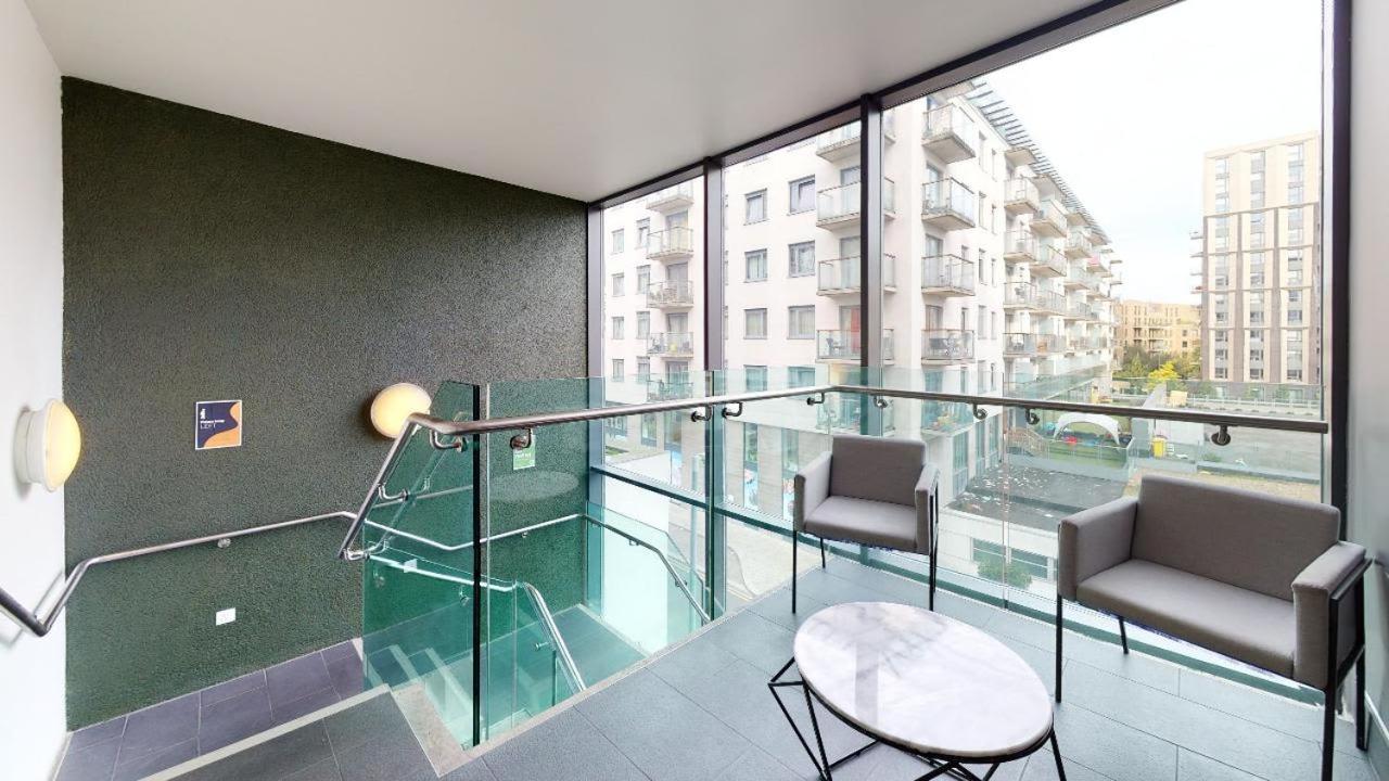 Sterling Court In Wembley London Ngoại thất bức ảnh