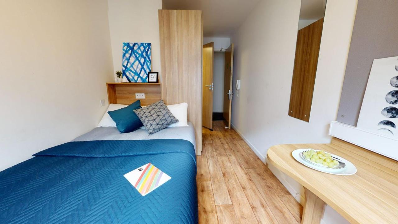 Sterling Court In Wembley London Ngoại thất bức ảnh